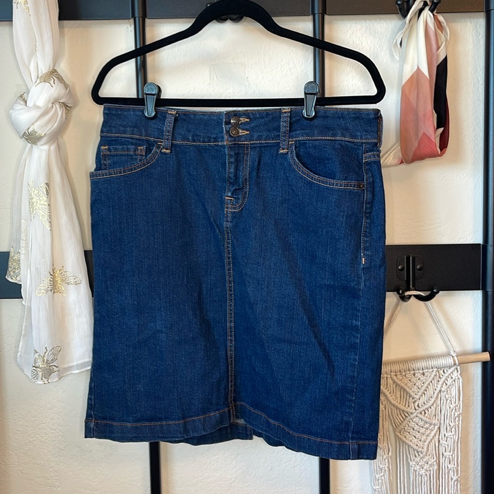 Old Navy Jean skirt